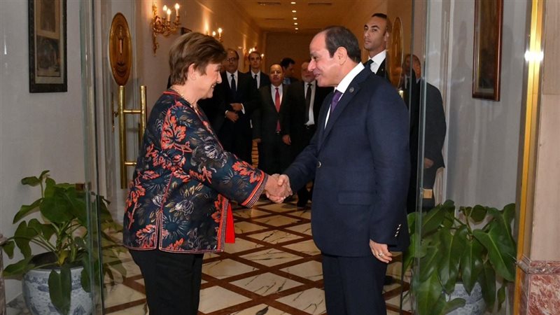 الرئيس السيسي ومدير