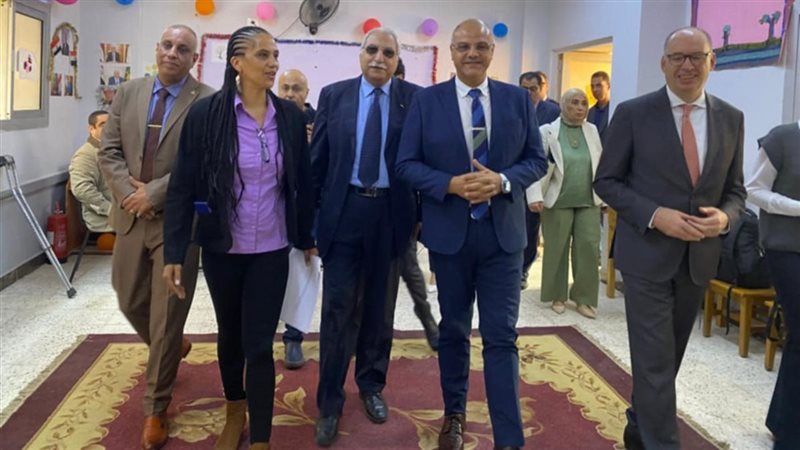 محافظ القليوبية خلال