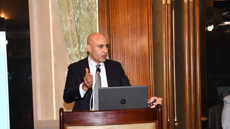 محمد عبد اللطيف وزير