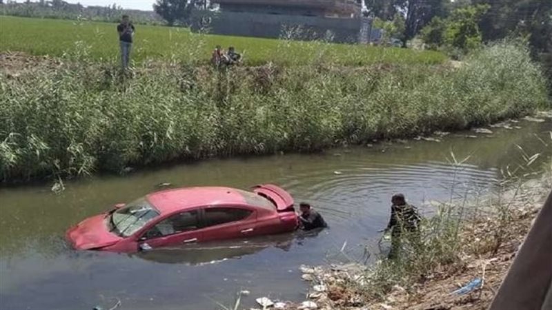 انقلاب سيارة ملاكي
