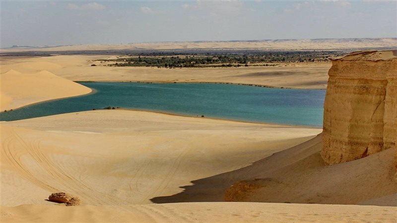 البحيرة المسحورة
