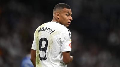 بعد حصول مبابي على رقم 10، من يرتدي القميص 9 في ريال مدريد؟