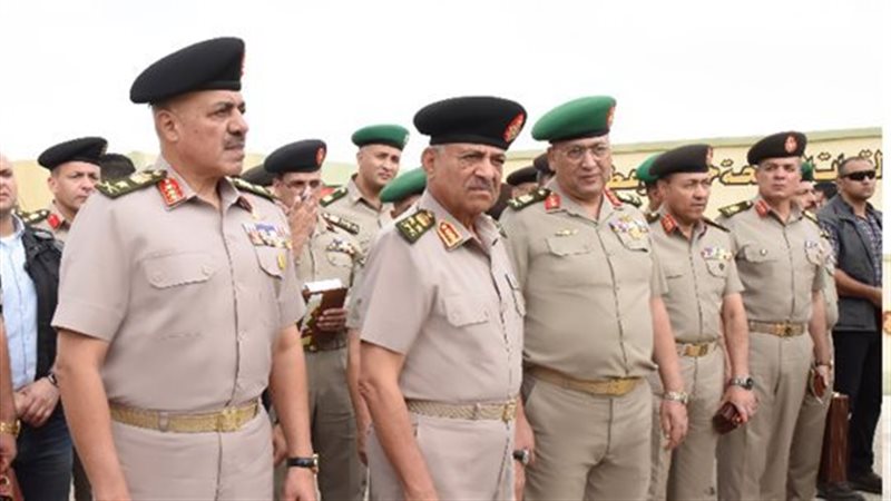 وزير الدفاع يشهد