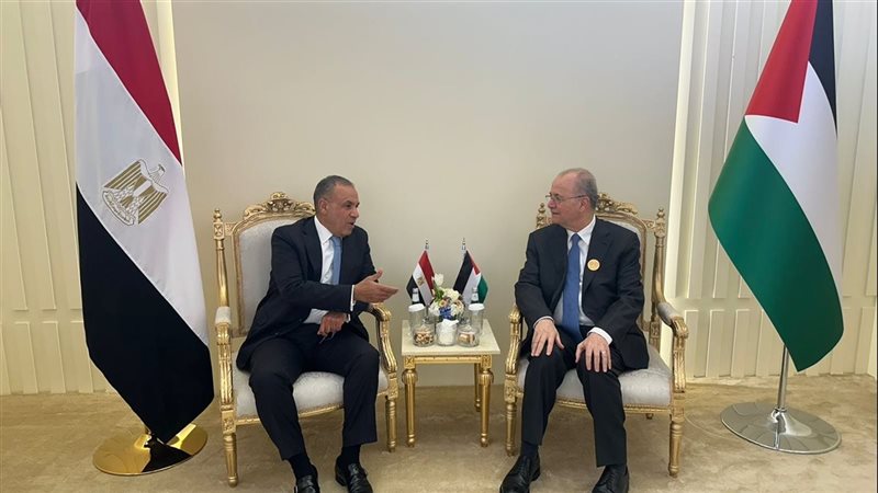 وزير الخارجية ونظيرة