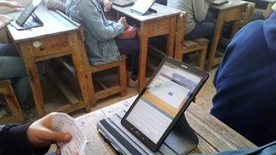 طالبة ثانية ثانوي بالقاهرة: امتحان علم النفس سهل والوقت كافٍ (فيديو)