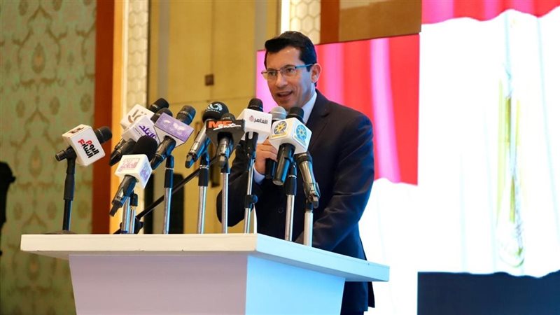 أشرف صبحي وزير الشباب