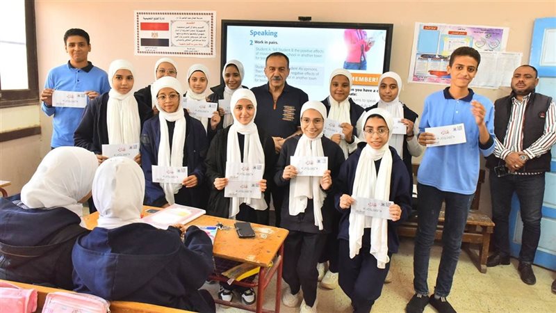 محافظ أسيوط يكرم