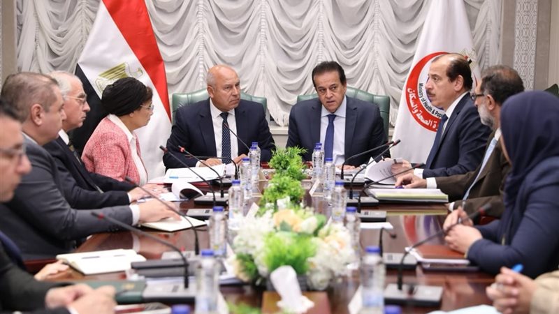 اجتماع وزيرا الصحة