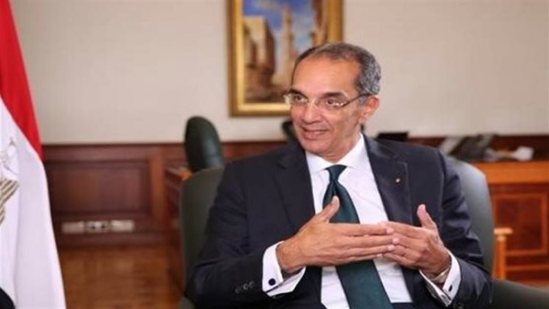 وزير الاتصالات 