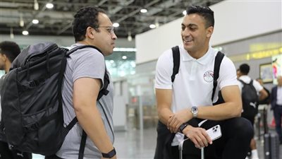بعثة منتخب مصر تغادر مطار القاهرة إلى كاب فيردي (صور)