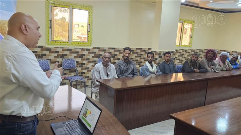 تدشين الندوات للمزارعين