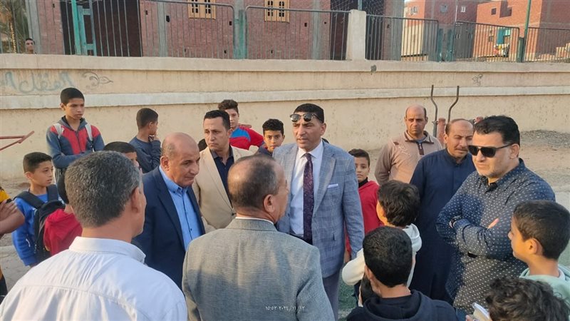 عبدالعظيم يتفقد مركزشباب