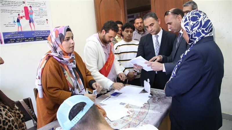 أحدي لجان تلقي طلبات