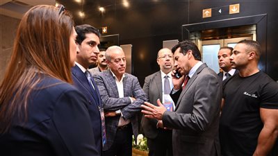 أشرف صبحي يهنئ منتخب الناشئين تحت 17 سنة بالفوز علي الجزائر 