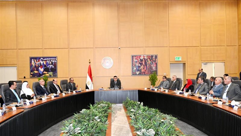 وزير الإسكان