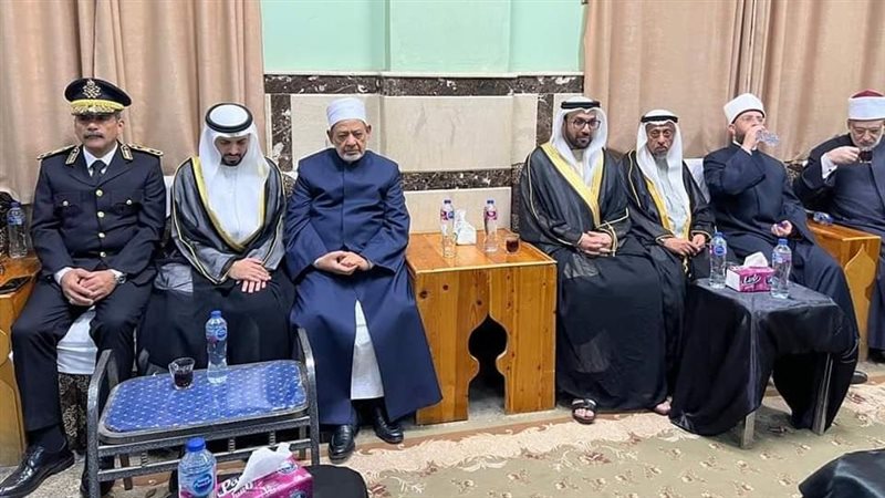 مراسم عزاء شقيقة