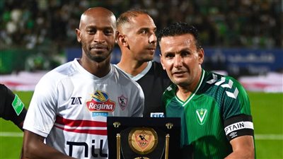 بعثة الزمالك تصل إلى القاهرة بعد المشاركة في مباراة اعتزال خالد حسين 