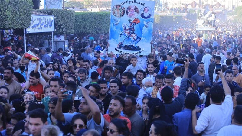 أثناء الاحتفال 