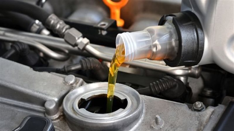  تغير زيت السيارات،