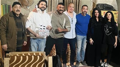أحمد العوضي بين الأباجية وشق الثعبان من أجل 