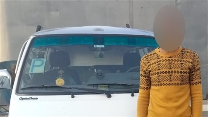 ضبط قائد سيارة ميكروباص