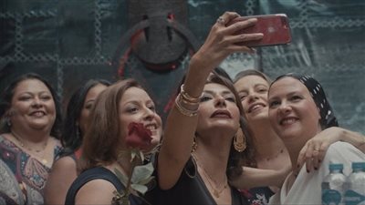 عرض فيلم دخل الربيع يضحك ضمن القاهرة السينمائي الليلة 