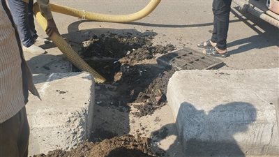 محافظ الشرقية: تكثيف الجهود لمراجعة غرف الصرف قبل موسم الأمطار