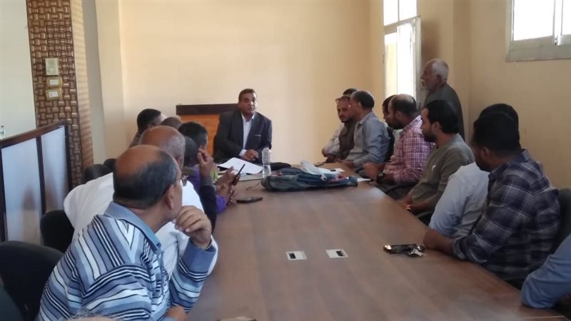 أثناء الاجتماع 