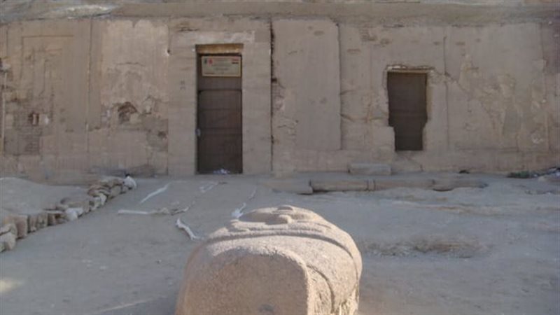 مقبرة بوي ام رع 