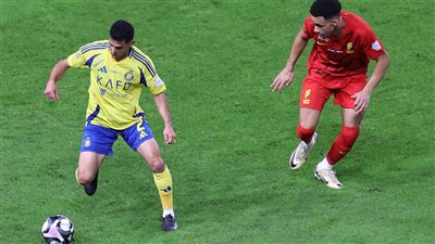 الدوري السعودي، النصر والقادسية يتعادلان سلبيا في الشوط الأول 