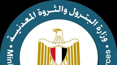 وزارة البترول تنفي وجود أى أعطال في سفينة التغويز بالعين السخنة