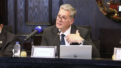 تكليف 16من خريجى برنامج القيادات الشابة بمهام معاوني القيادات بوزارة البترول