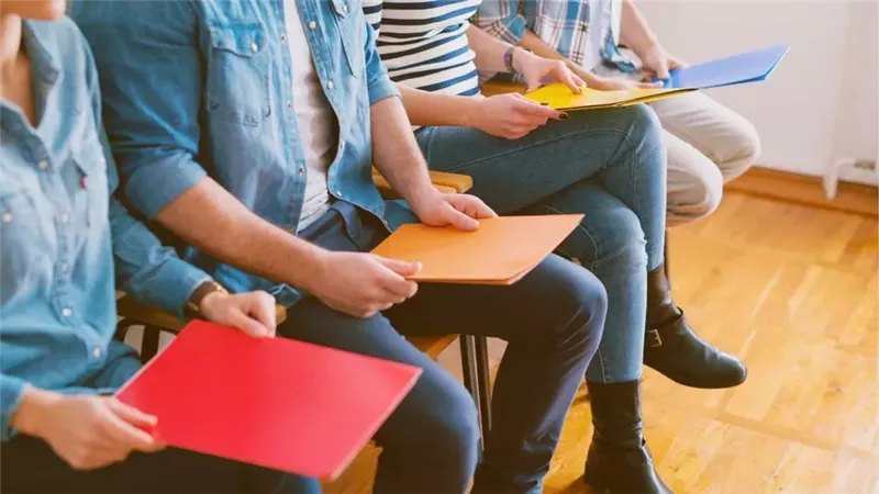 معدلات البطالة، فيتو