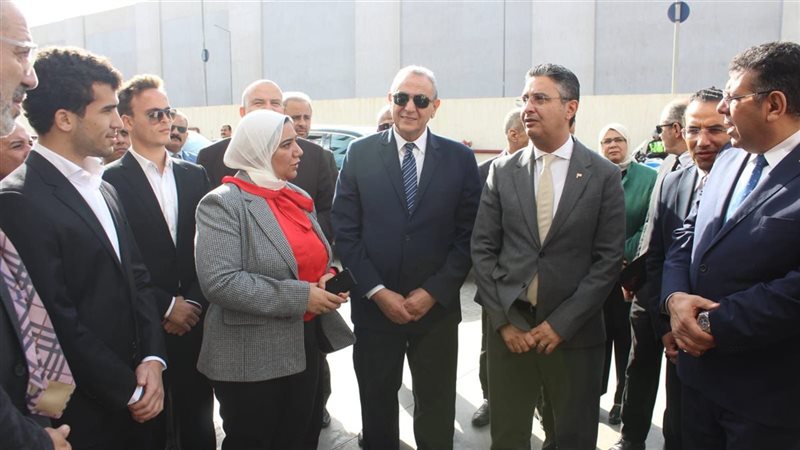وزير التموين خلال