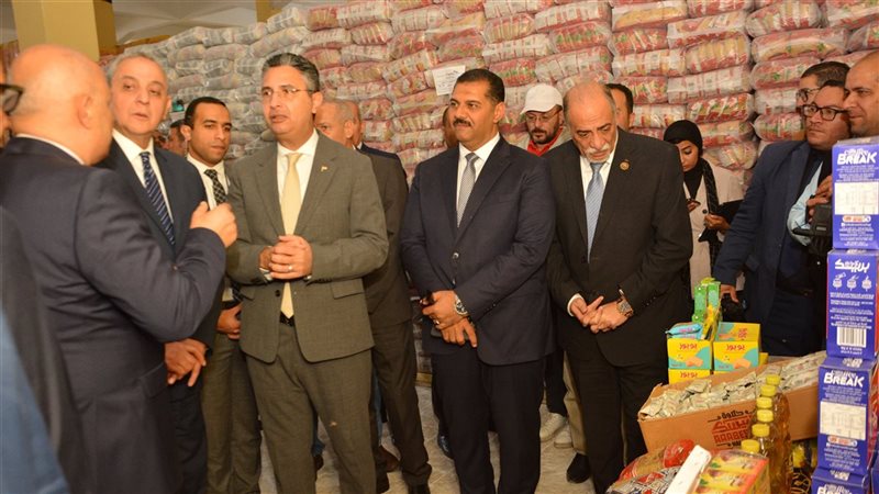 وزير التموين خلال
