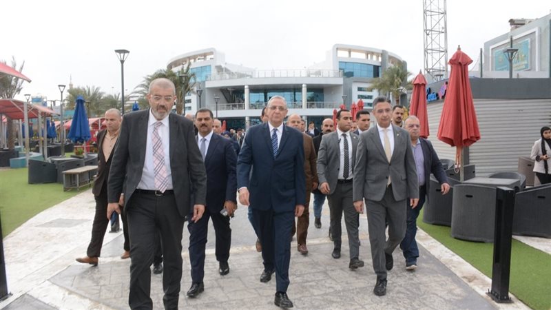 وزير التموين ومحافظ