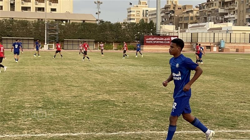فؤاد مصطفى لاعب أسوان،