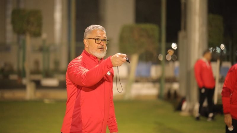 روجيرو ميكالي،فيتو