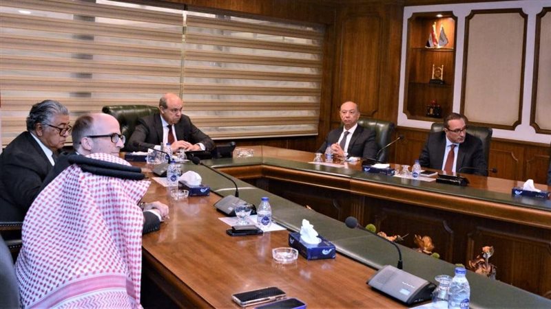 وزير الطيران المدني
