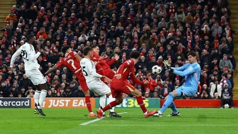 ليفربول وريال مدريد،