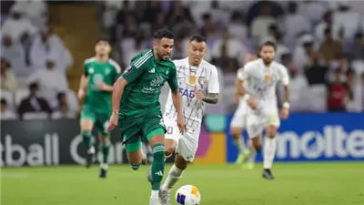رياض محرز يتربع على قمة الأفضل بدوري أبطال آسيا 