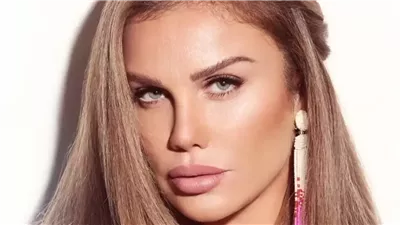 نيكول سابا تسافر إلى لبنان لمؤازرة زوجها بعد وفاة والدته