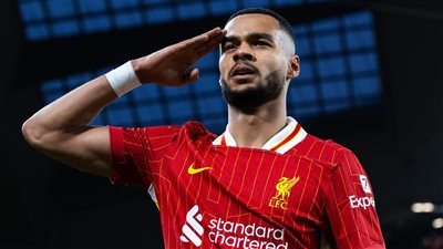 الدوري الإنجليزي، جاكبو يسجل هدف ليفربول الرابع في شباك إيبسويتش تاون 