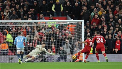 حصاد الدوري الإنجليزي بعد الجولة الـ13.. ليفربول يسيطر على الأرقام القياسية.. ومحمد صلاح يشعل ترتيب الهدافين