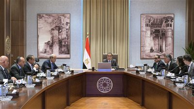 رئيس الوزراء يلتقي مسئولي تحالف مصري – فرنسي لعرض مُقترح بشأن إدارة وتشغيل المطارات