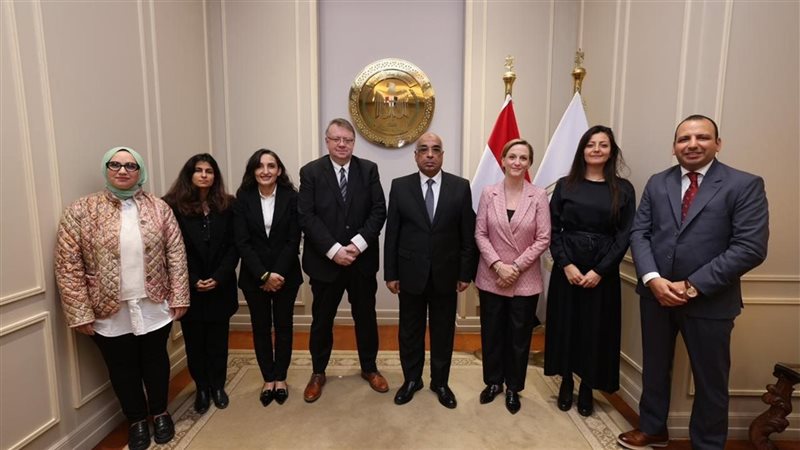 وزير العدل والوفد