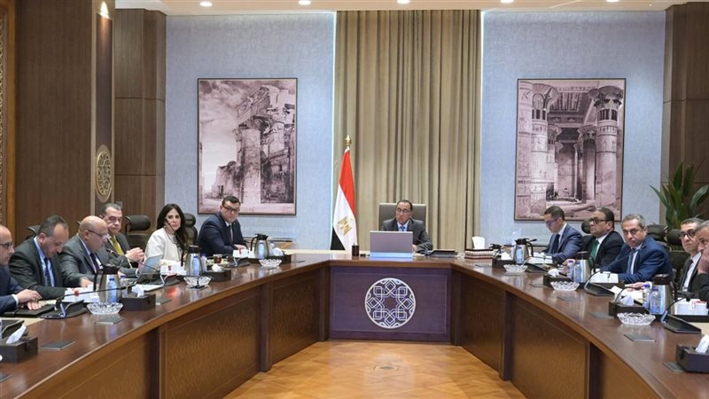 اجتماع برئاسة الدكتور