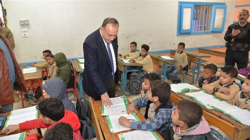 محافظ أسيوط يتفقد