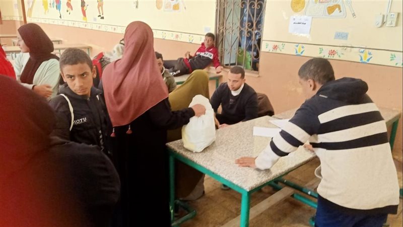 جانب من القافلة،فيتو