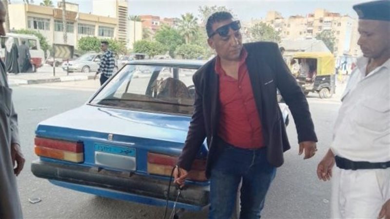 فحص 70 سيارة وتحرير